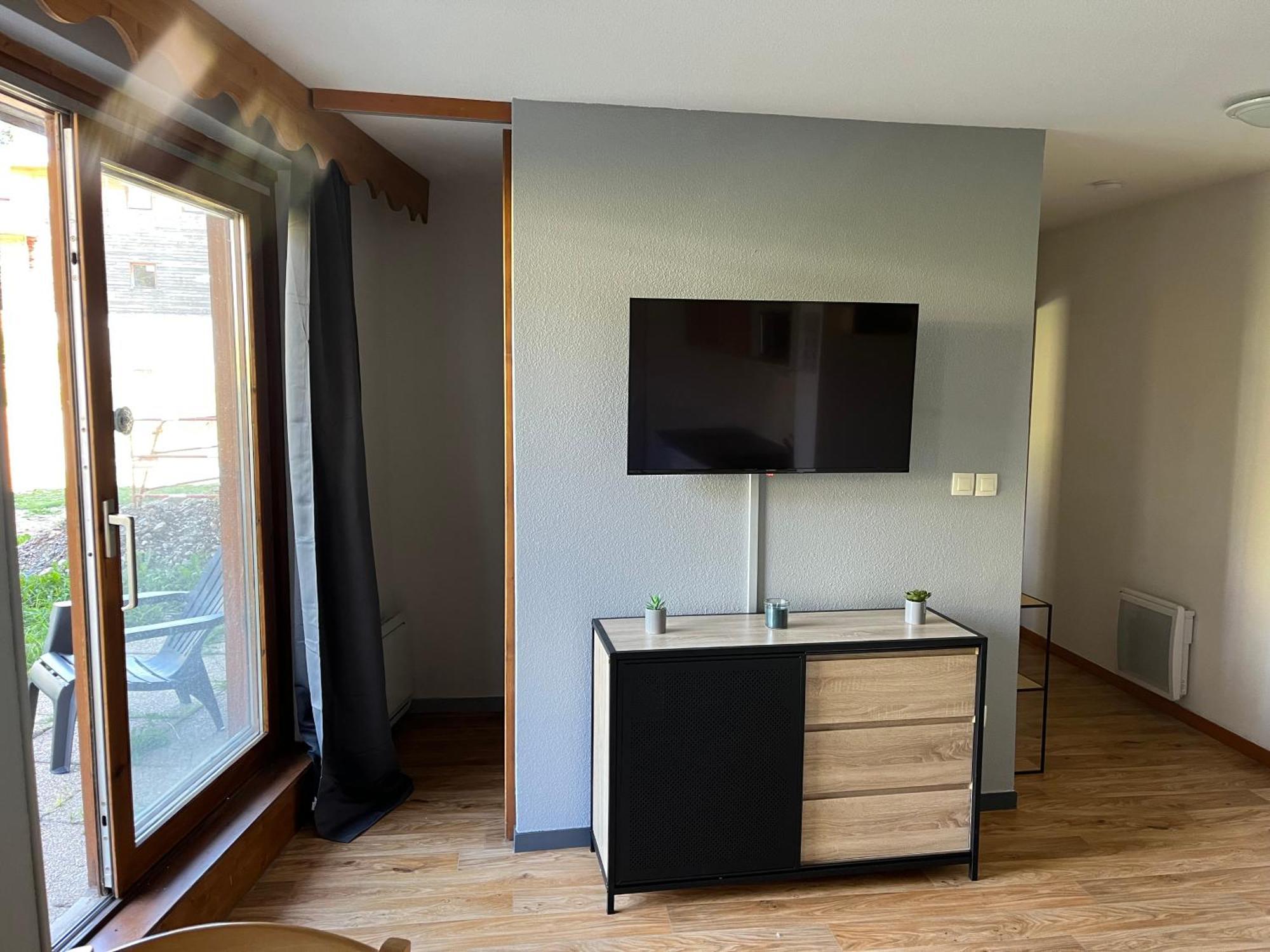 Pied De Piste Apartment Chamrousse Exterior photo